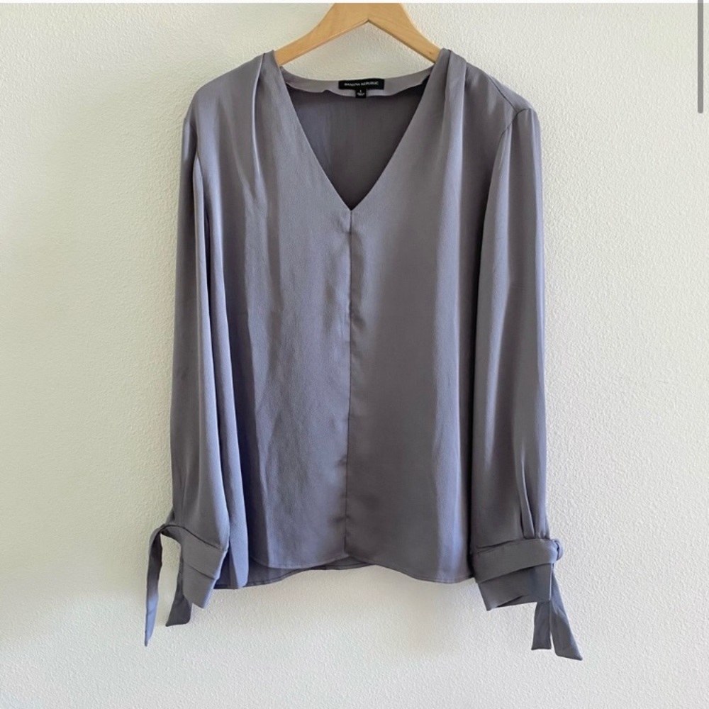 Banana Republic Gray Long Sleeve Career Blouse